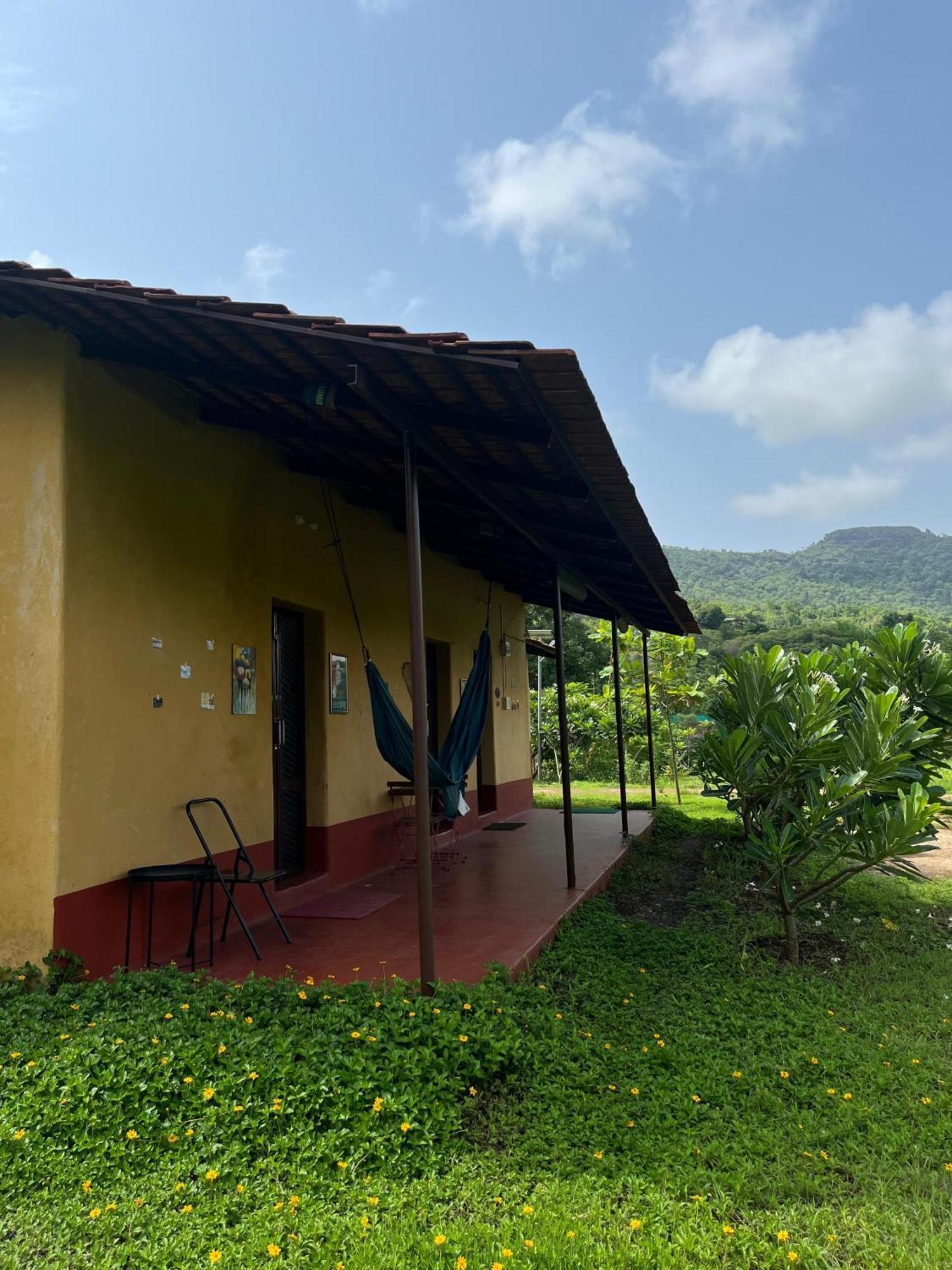 Villa King'S Landing Karjat Exterior foto