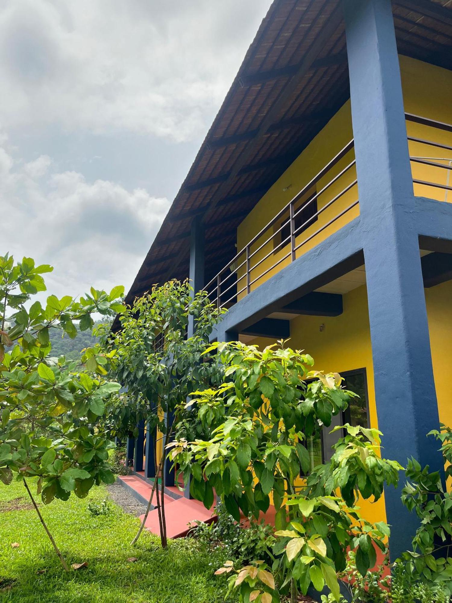 Villa King'S Landing Karjat Exterior foto