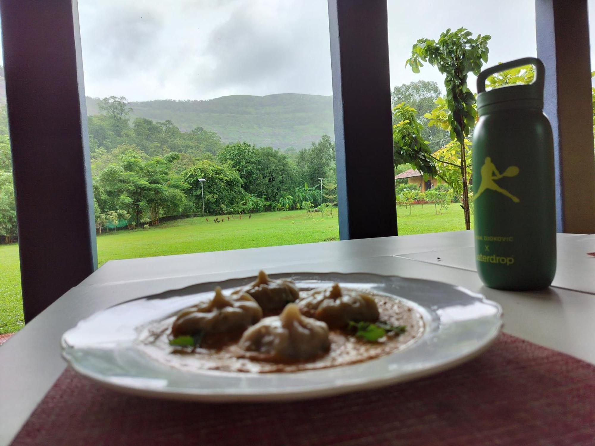 Villa King'S Landing Karjat Exterior foto